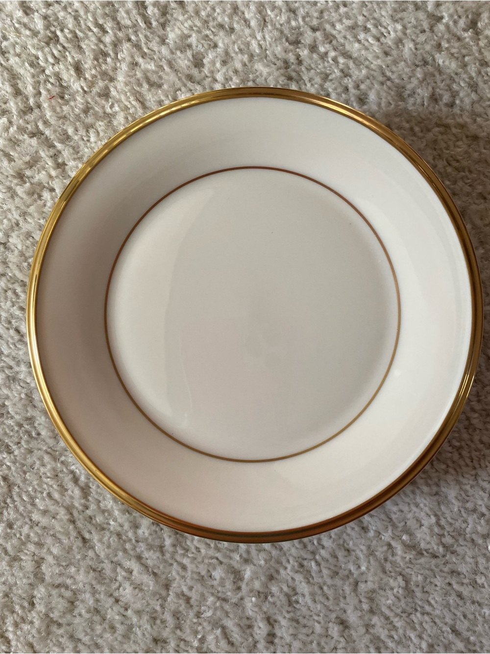 Lenox Eternal set of 6 Butter Plates Cream with Gold Rim. NWT - Picture 3 of 7